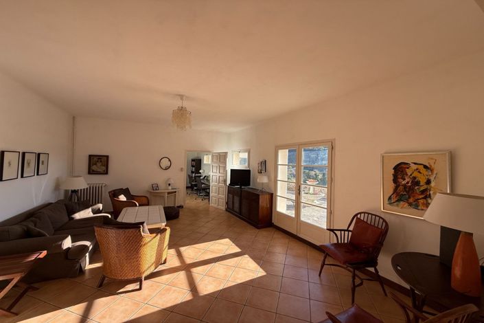 Image No.13-3 Bed House for sale