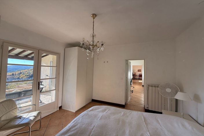 Image No.5-3 Bed House for sale
