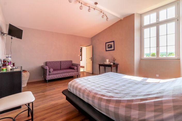 Image No.13-4 Bed House for sale