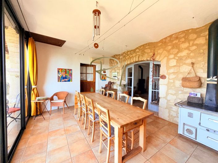 Image No.4-6 Bed House for sale