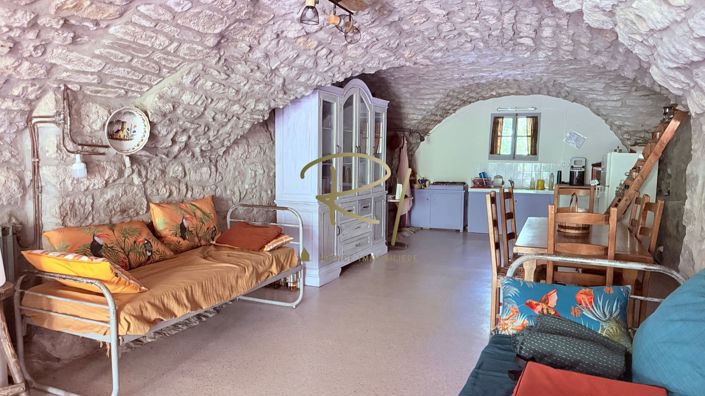 Image No.14-3 Bed House for sale