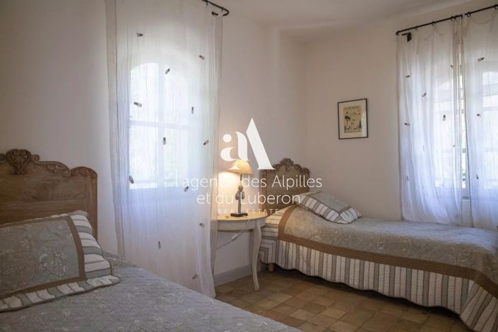 Image No.21-4 Bed House for sale