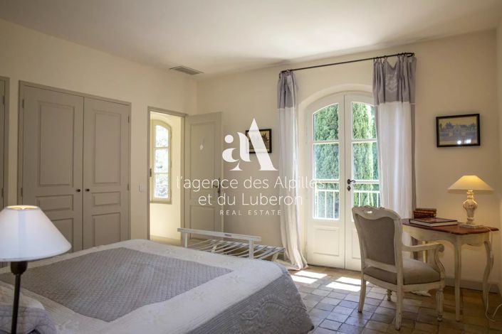 Image No.26-4 Bed House for sale