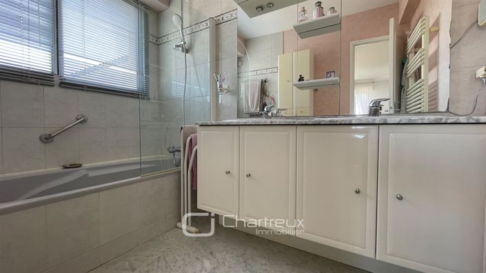 Image No.18-3 Bed Apartment for sale