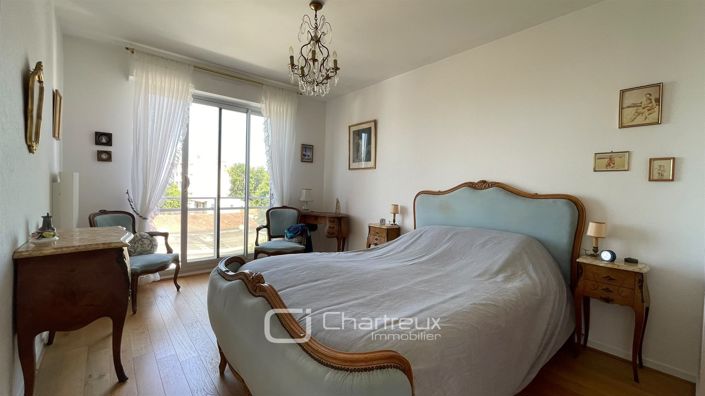 Image No.19-3 Bed Apartment for sale