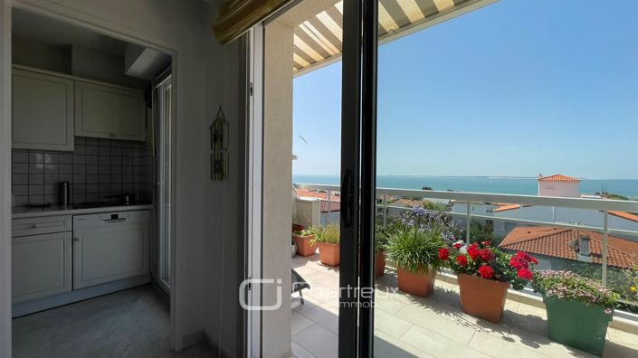 Image No.3-3 Bed Apartment for sale