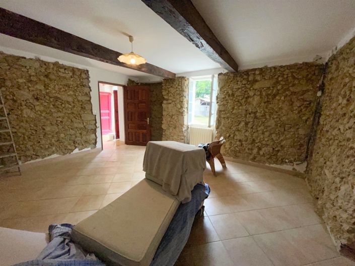 Image No.14-7 Bed House for sale