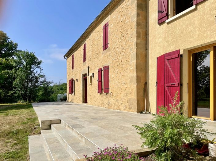 Image No.16-7 Bed House for sale