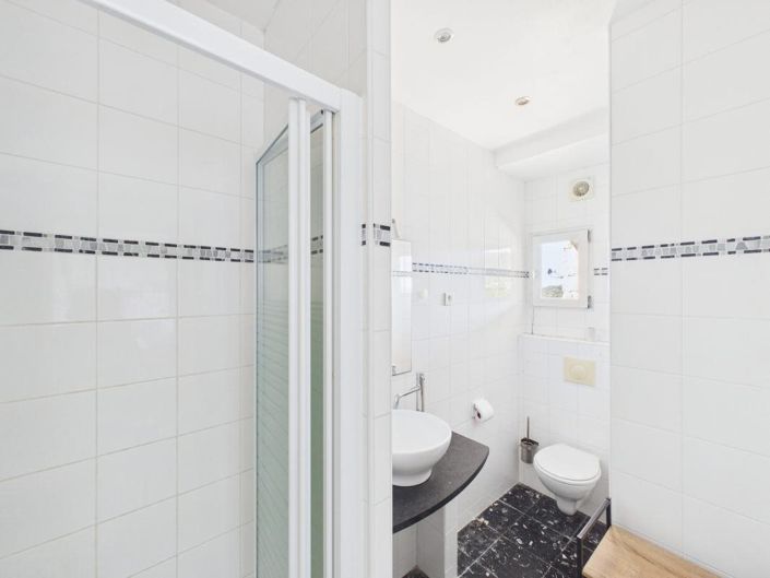 Image No.5-3 Bed House for sale