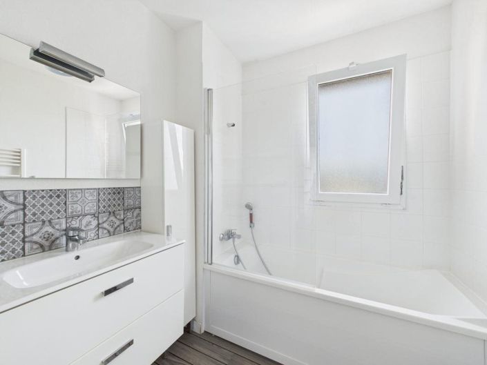 Image No.13-3 Bed Apartment for sale