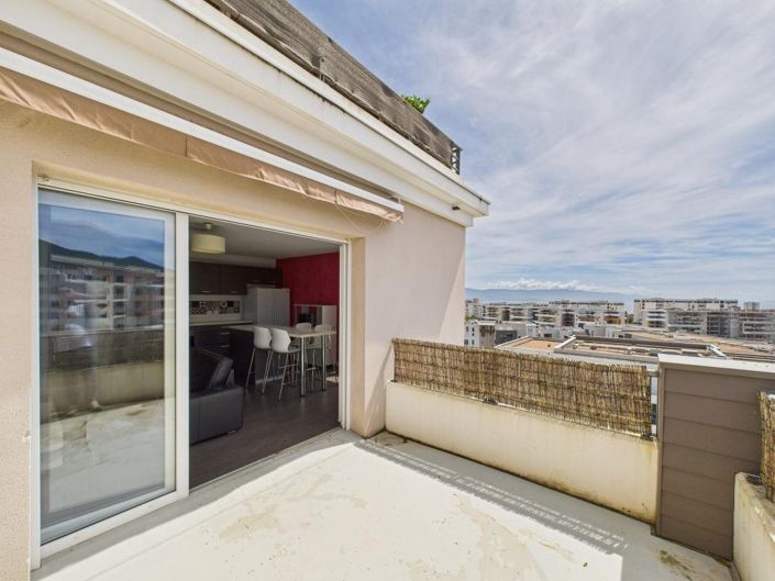 Image No.6-3 Bed Apartment for sale