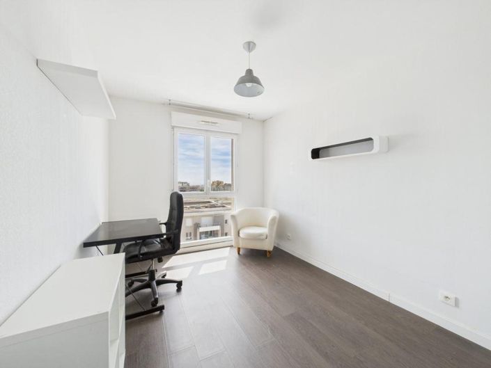 Image No.8-3 Bed Apartment for sale