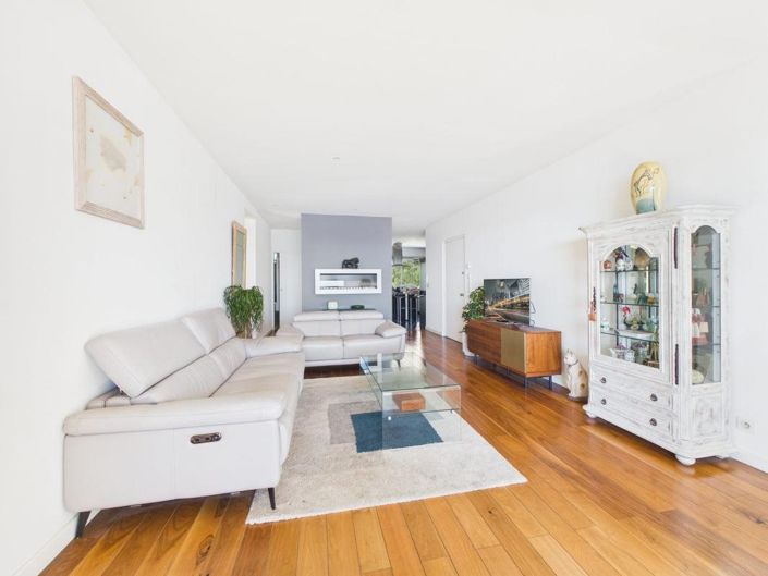 Image No.3-3 Bed Apartment for sale