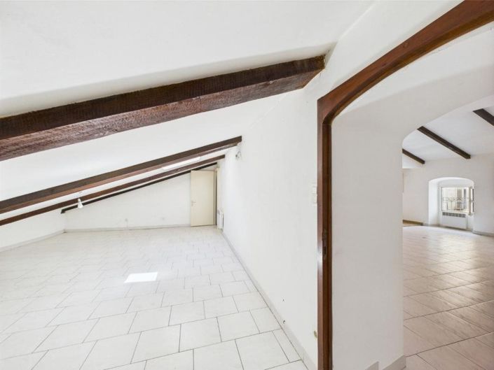 Image No.10-4 Bed Apartment for sale