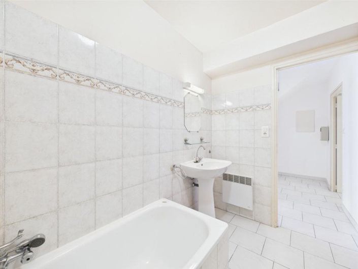 Image No.16-4 Bed Apartment for sale