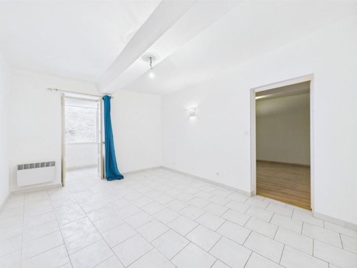 Image No.18-4 Bed Apartment for sale