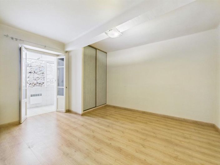 Image No.19-4 Bed Apartment for sale