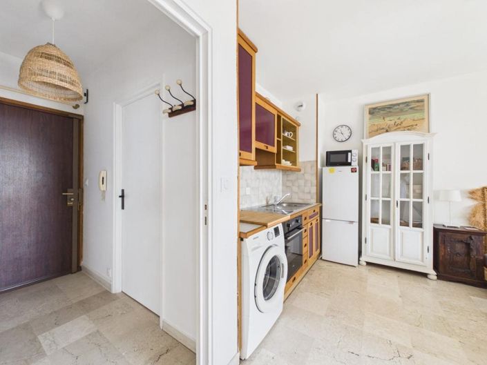 Image No.7-Apartment for sale