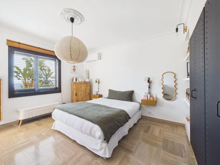 Image No.13-3 Bed Apartment for sale