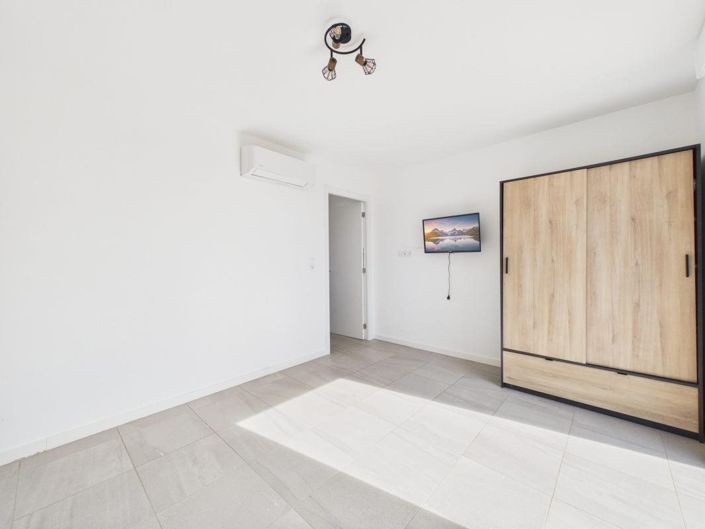 Image No.11-1 Bed Apartment for sale