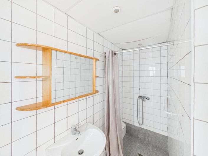 Image No.15-6 Bed House for sale