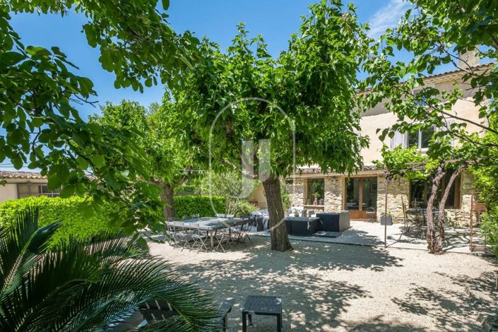 Image No.2-6 Bed House for sale