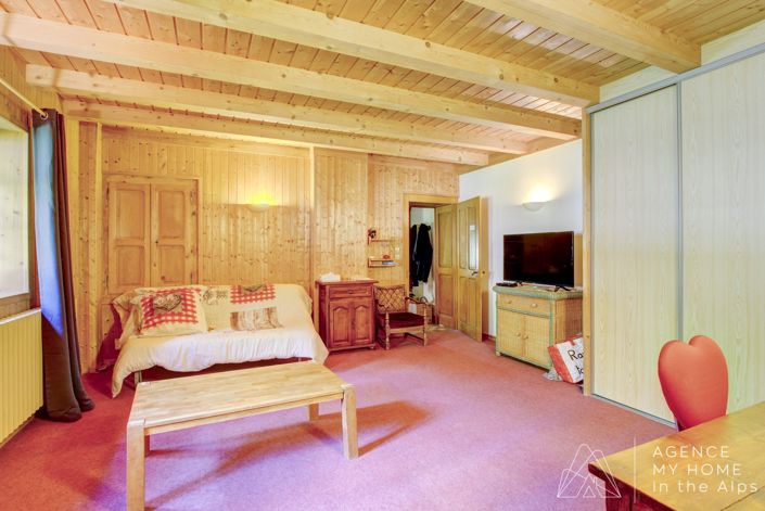 Image No.10-2 Bed House for sale