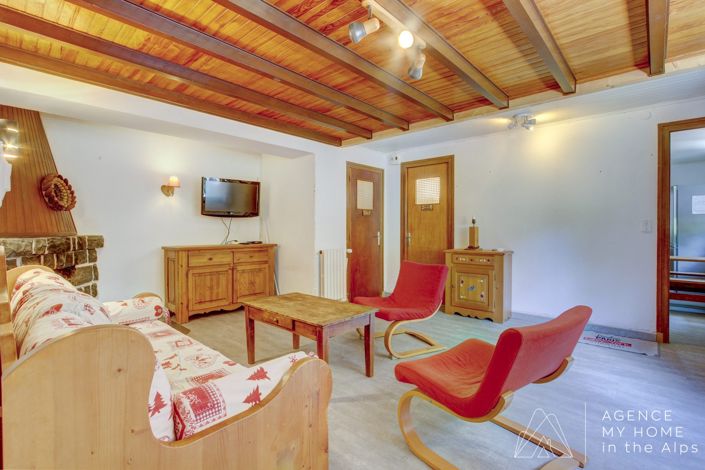 Image No.5-2 Bed House for sale