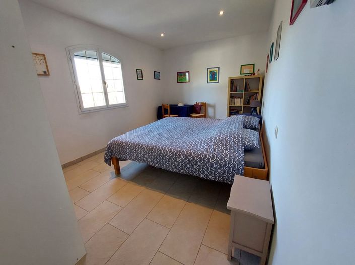 Image No.12-Propriété de 4 chambres à vendre à Arnaud-Guilhem