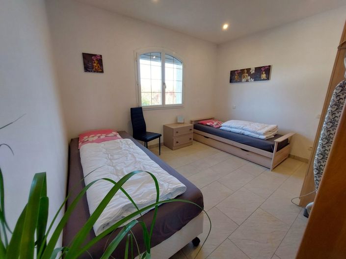 Image No.13-Propriété de 4 chambres à vendre à Arnaud-Guilhem