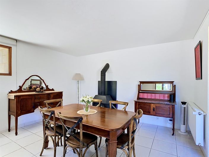 Image No.8-3 Bed House for sale
