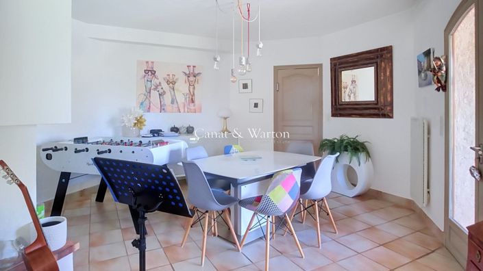 Image No.3-4 Bed House for sale
