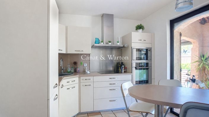 Image No.4-4 Bed House for sale