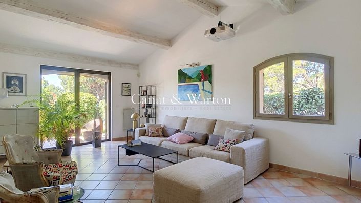 Image No.5-4 Bed House for sale