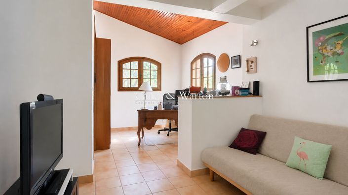 Image No.6-4 Bed House for sale