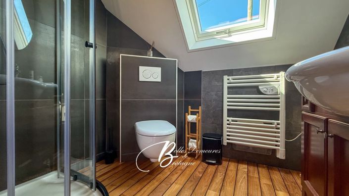 Image No.13-11 Bed House for sale