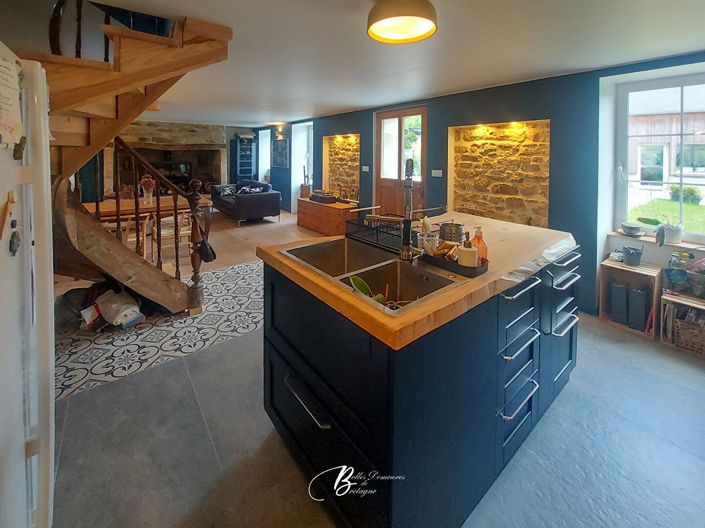 Image No.6-11 Bed House for sale