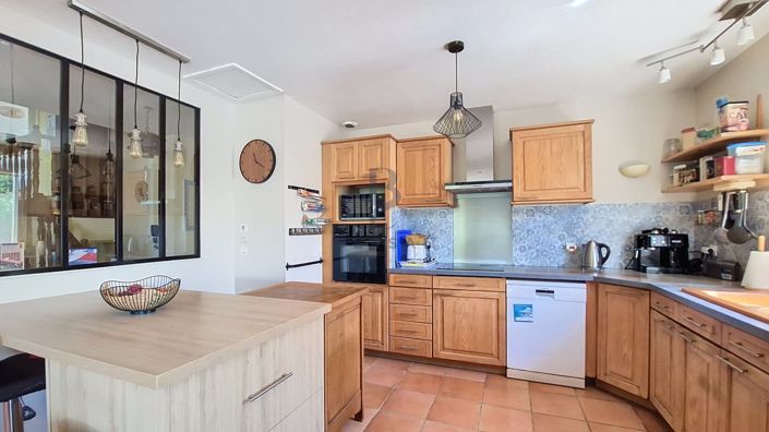 Image No.7-4 Bed House for sale