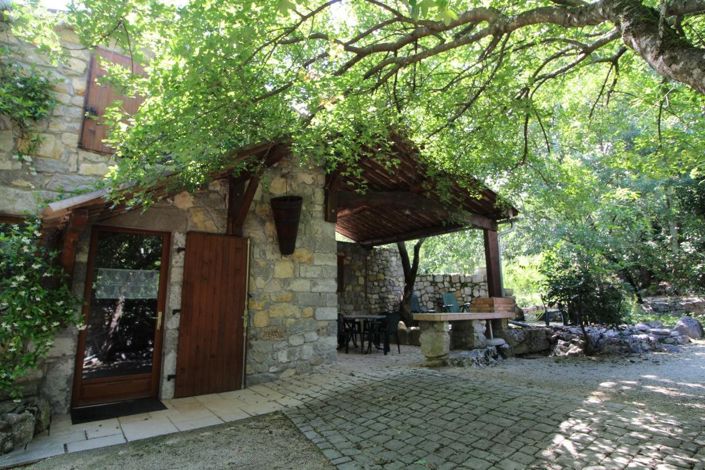 Image No.17-16 Bed House for sale