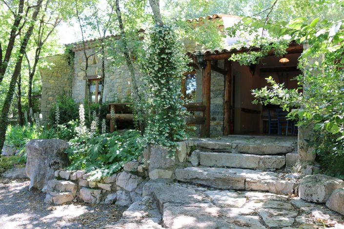 Image No.18-16 Bed House for sale