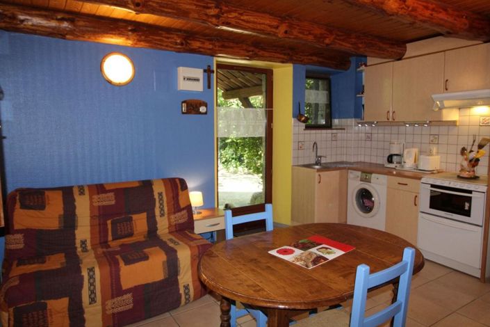 Image No.26-16 Bed House for sale