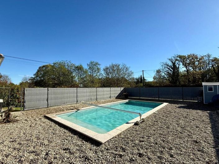 Image No.2-4 Bed House for sale