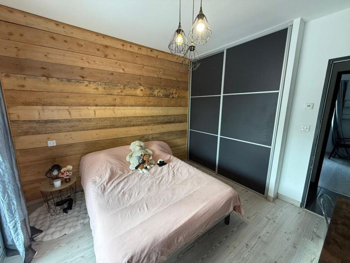 Image No.9-4 Bed House for sale