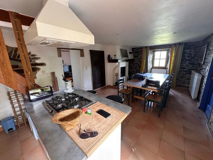 Image No.17-11 Bed House for sale