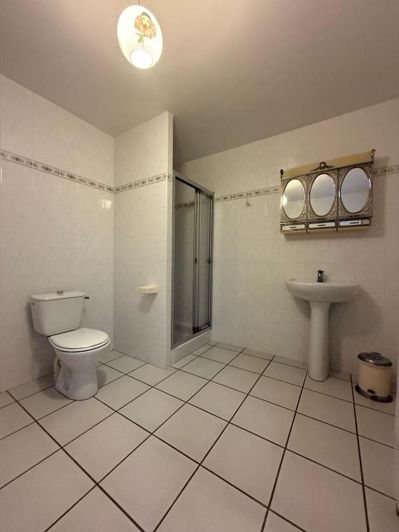 Image No.22-3 Bed House for sale