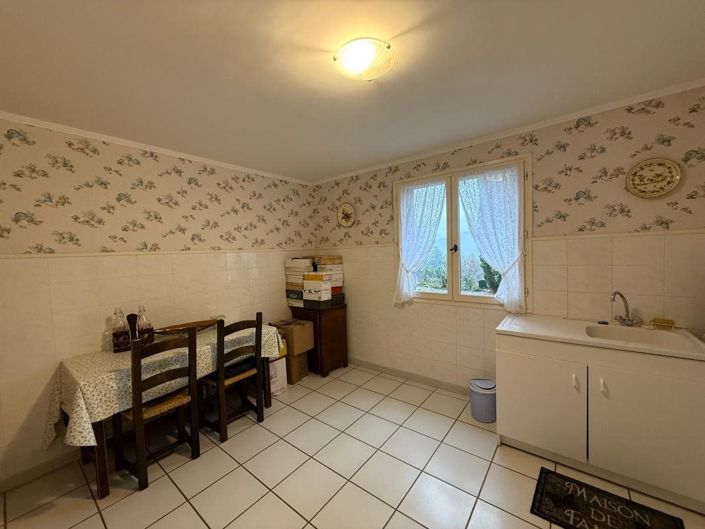 Image No.24-3 Bed House for sale
