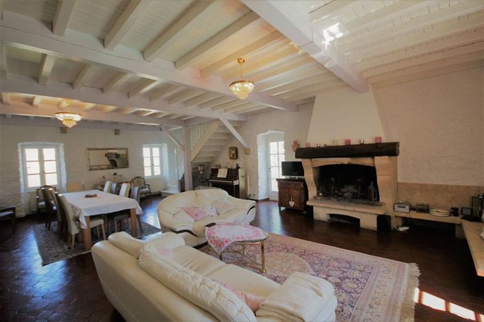 Image No.15-8 Bed House for sale