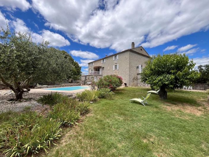 Image No.2-8 Bed House for sale