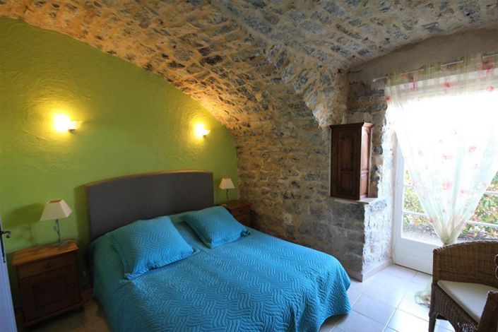 Image No.21-8 Bed House for sale