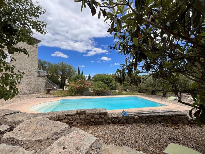 Image No.7-8 Bed House for sale